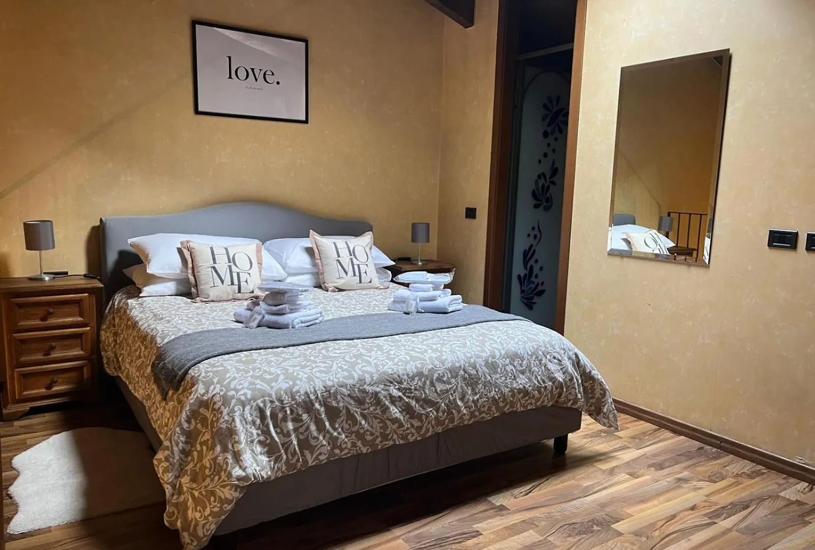 Bilocale Filomena Abbadesse Guest House Milánó