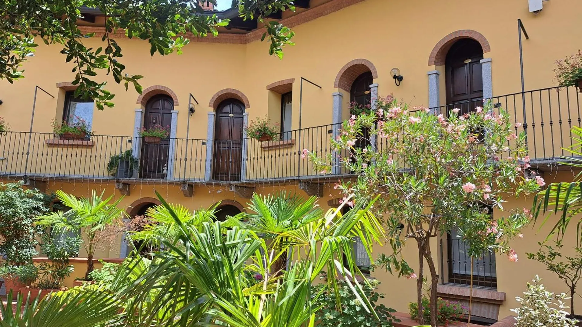 Apartman Bilocale Filomena Abbadesse Guest House Milánó Olaszország