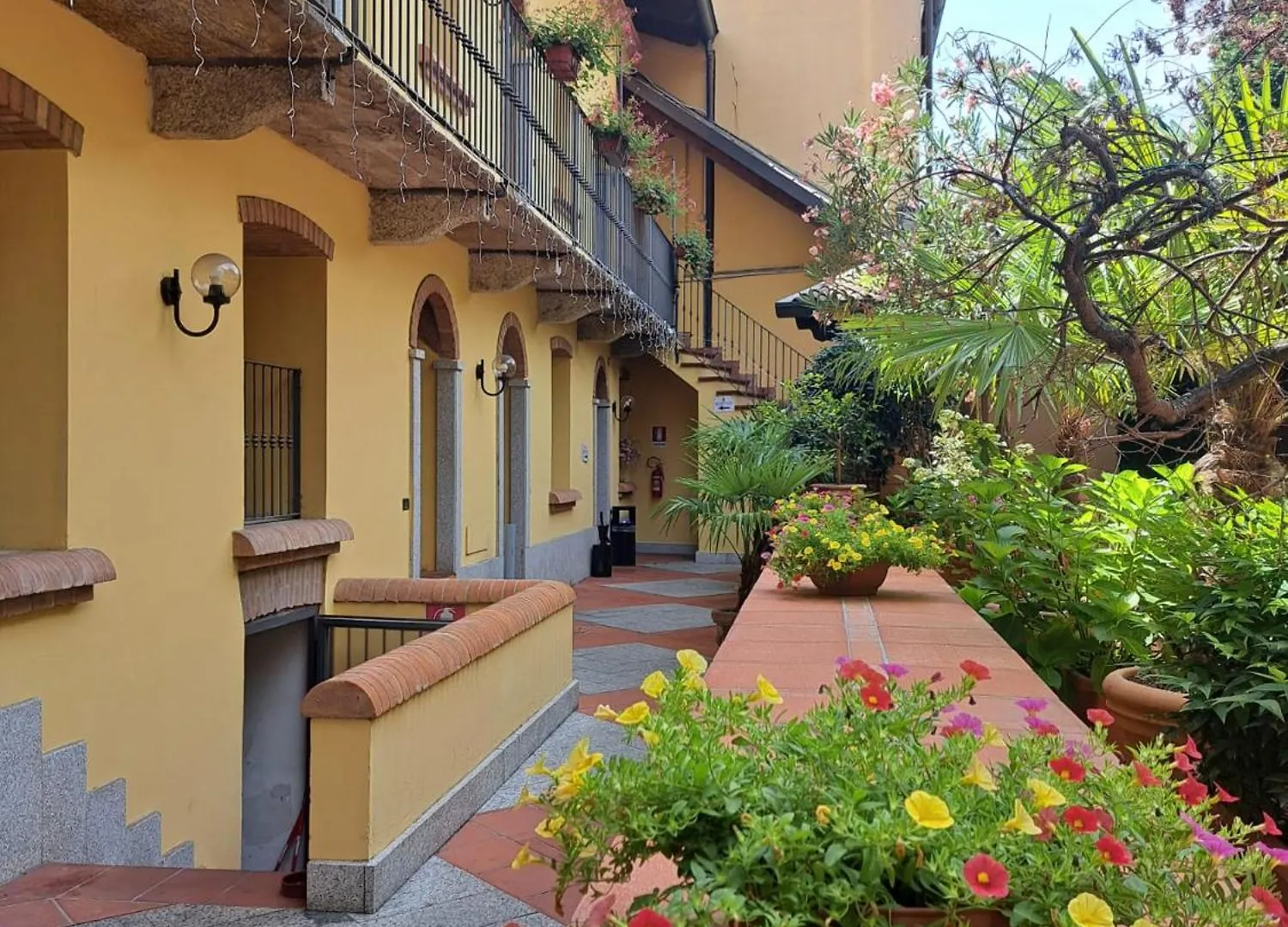 Bilocale Filomena Abbadesse Guest House Milánó 0*,  Olaszország